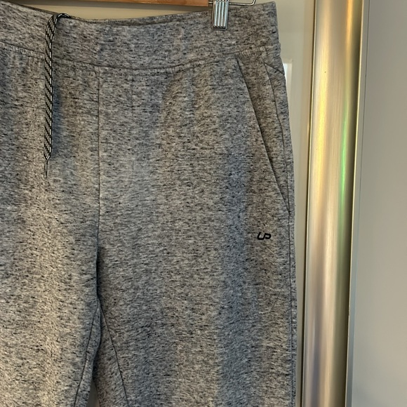 Men’s Grey Sweatpants UNIPRO Sz Medium Feel Soft 29” EUC - Picture 2 of 9